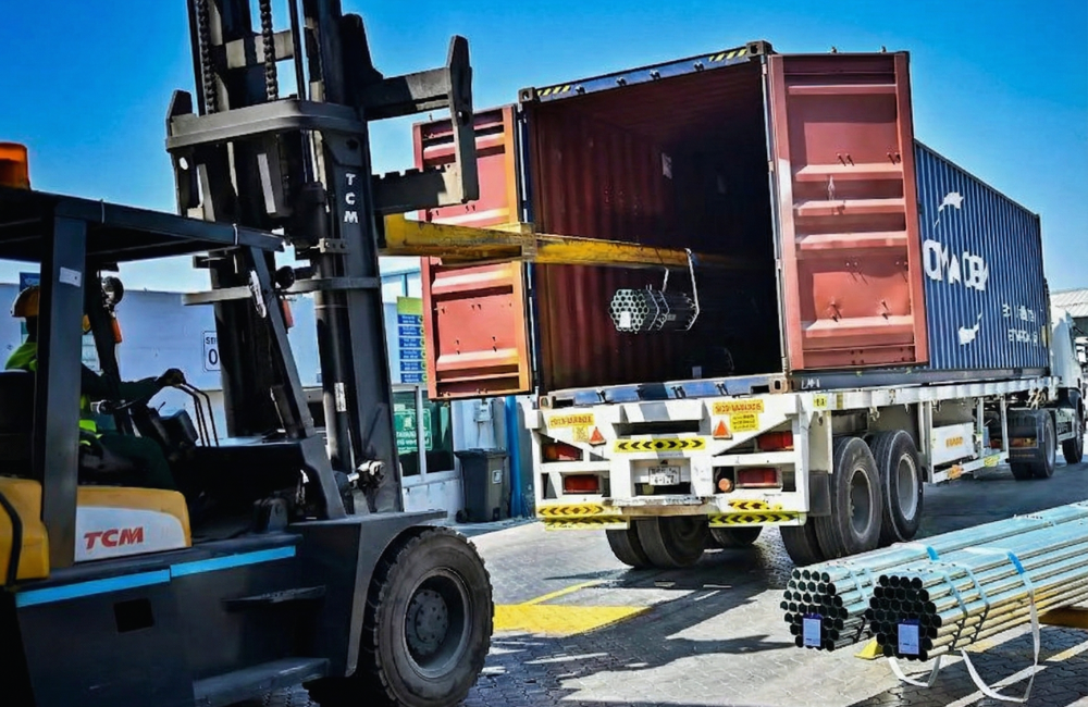 Air Freight vs Sea Freight from Dubai: Which Is Right for Your Cargo?