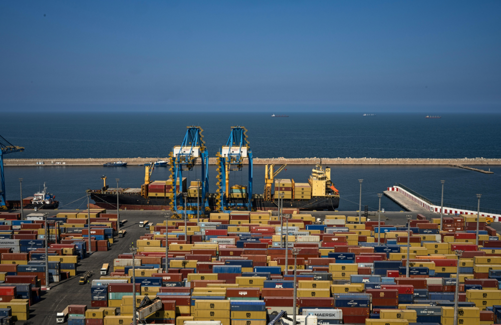 How to Ship Commercial Cargo from Dubai to Africa